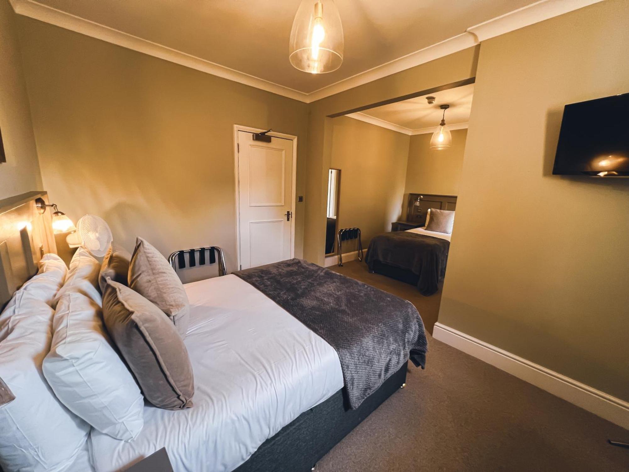 4 Central Hotels Near Mouldon Hill Country Park Worth Booking