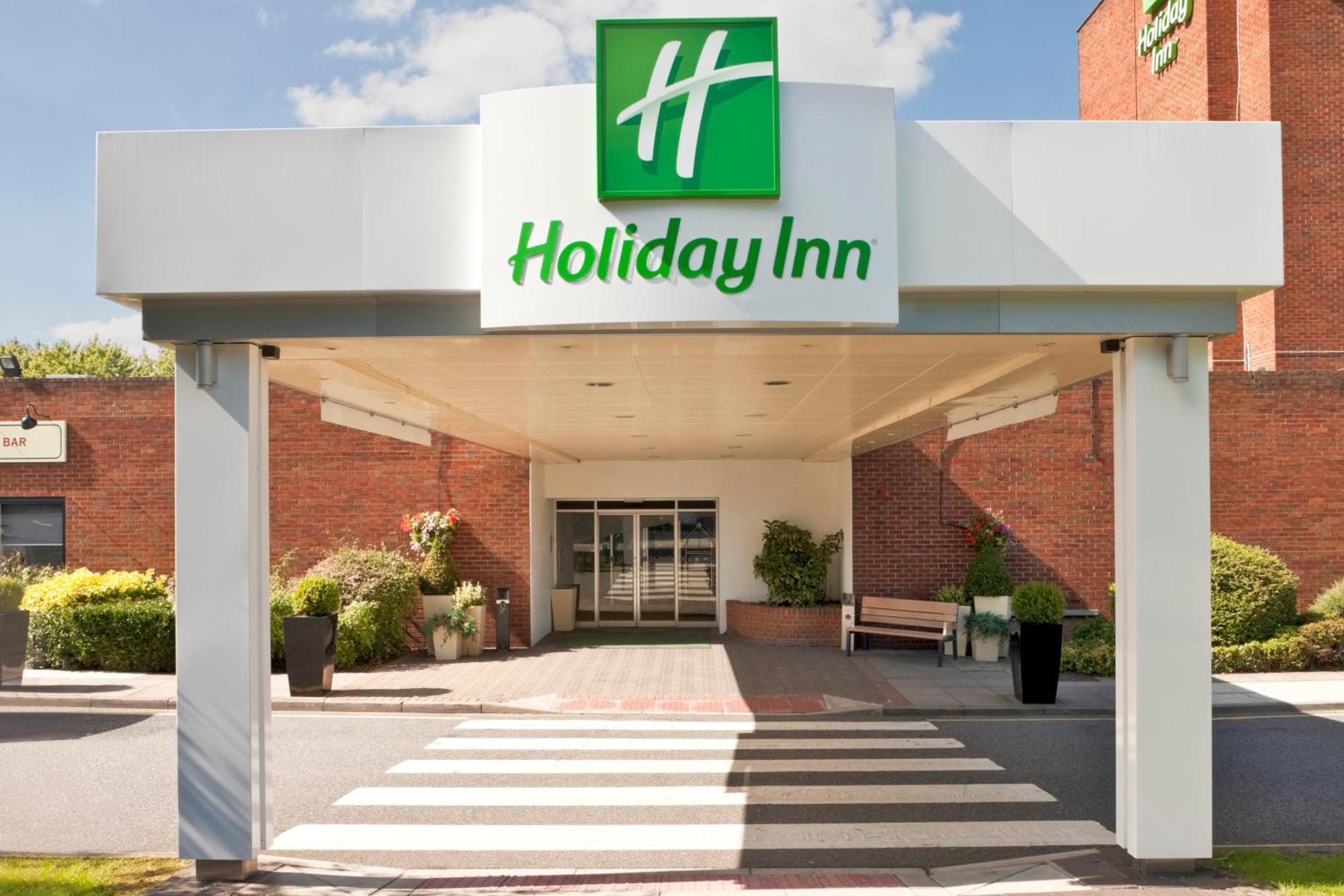 4 Luxury Hotels Near Thorndon Country Park That Deliver