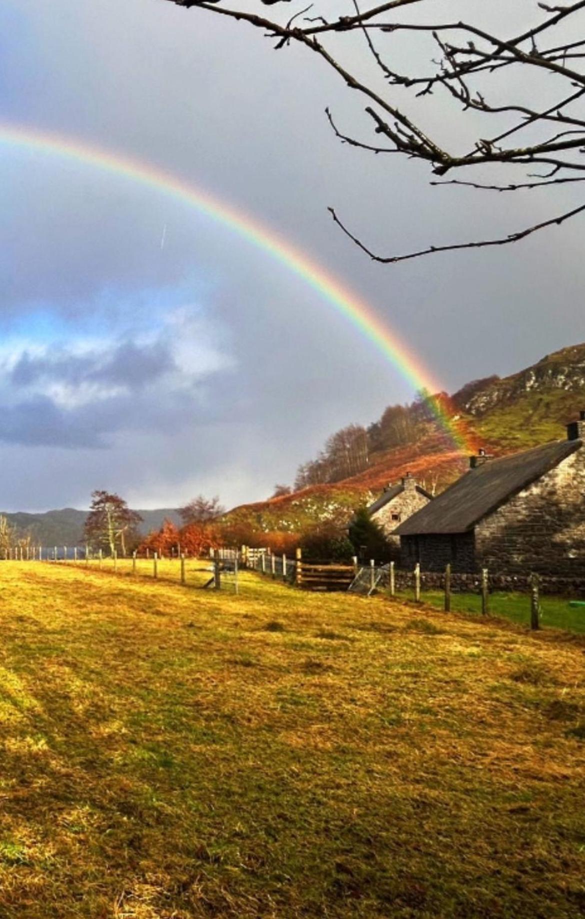4 Smart Stays Near Glencruitten Golf Club Worth Booking