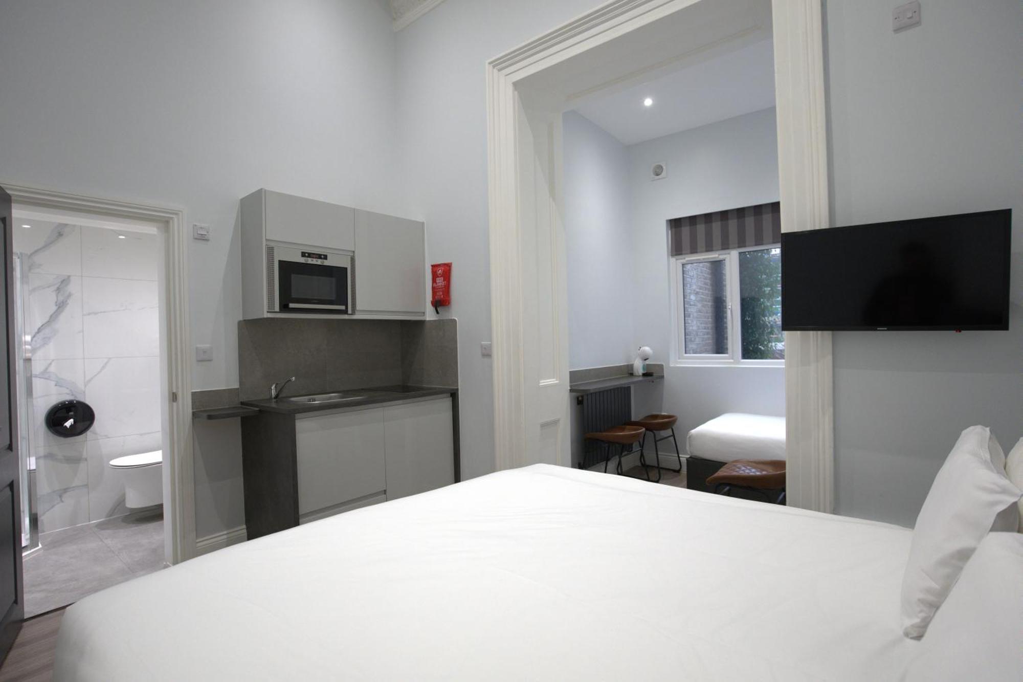 Where to Stay in Westminster Borough: 6 Best 4-Star Hotels