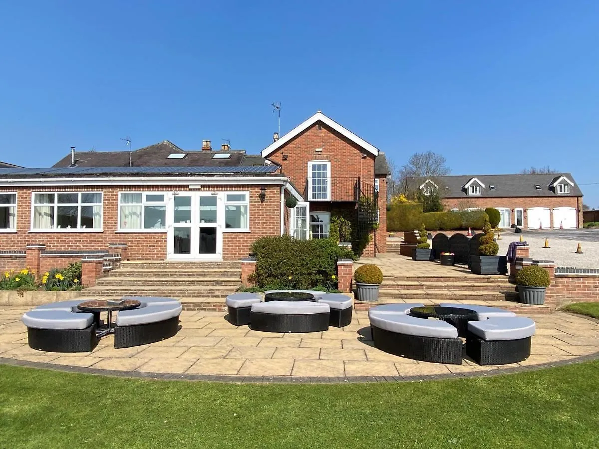 4 Budget Hotels Near Barrow On Trent Club for Less