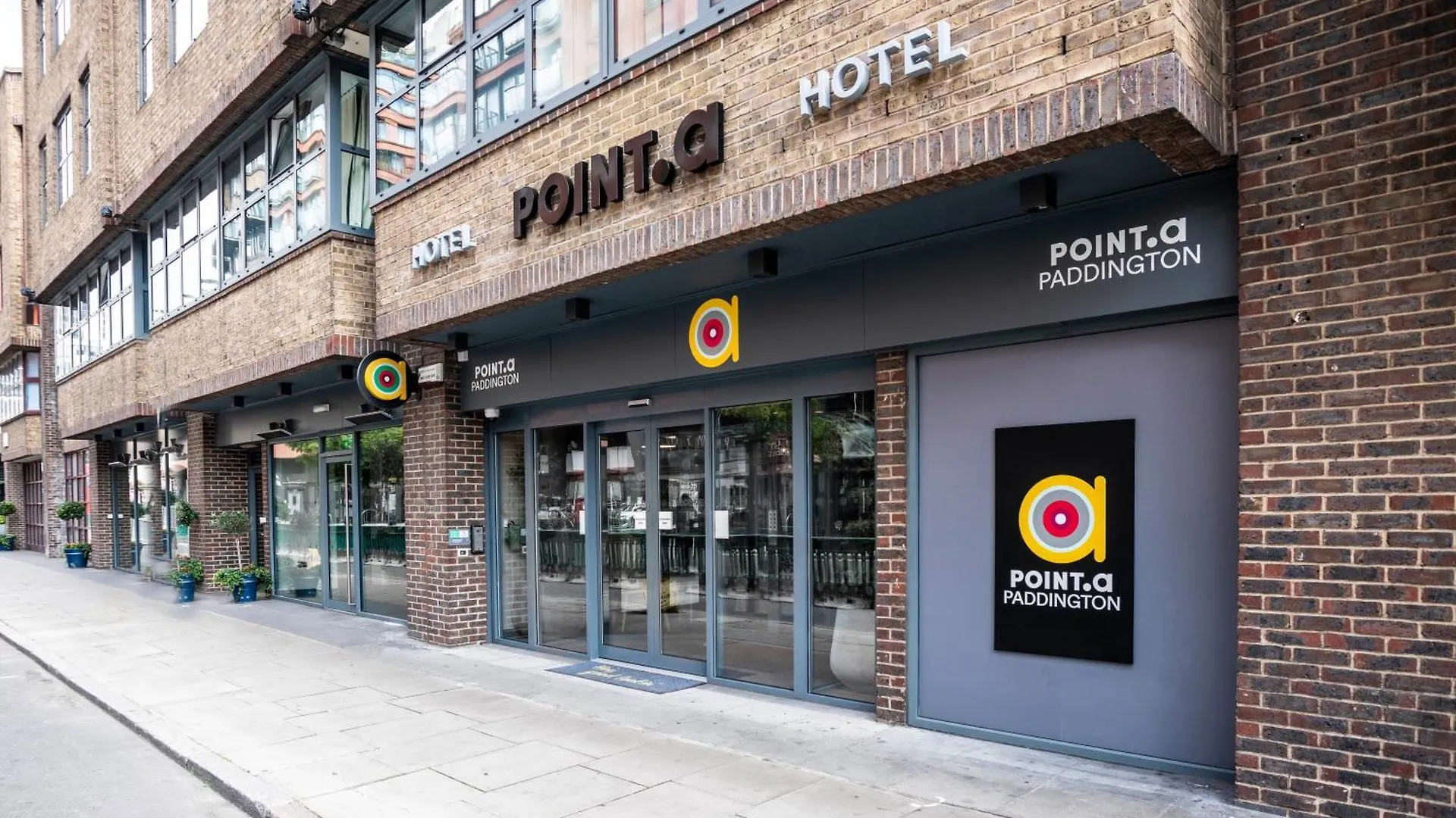 Staying In Central London: 15 Budget Hotels Compared