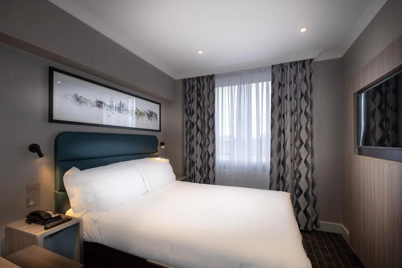 Where to Stay in Bloomsbury: 9 Best Family-Friendly Hotels