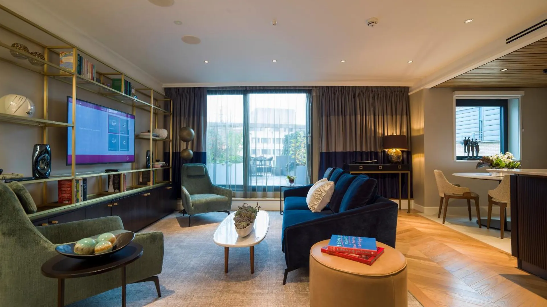 7 Family-Friendly Hotels Close to Houses of Parliament