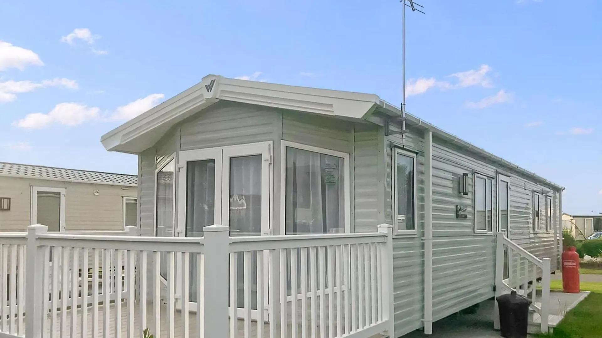 8 Smart Hoseasons Hotels in Wales Worth Booking