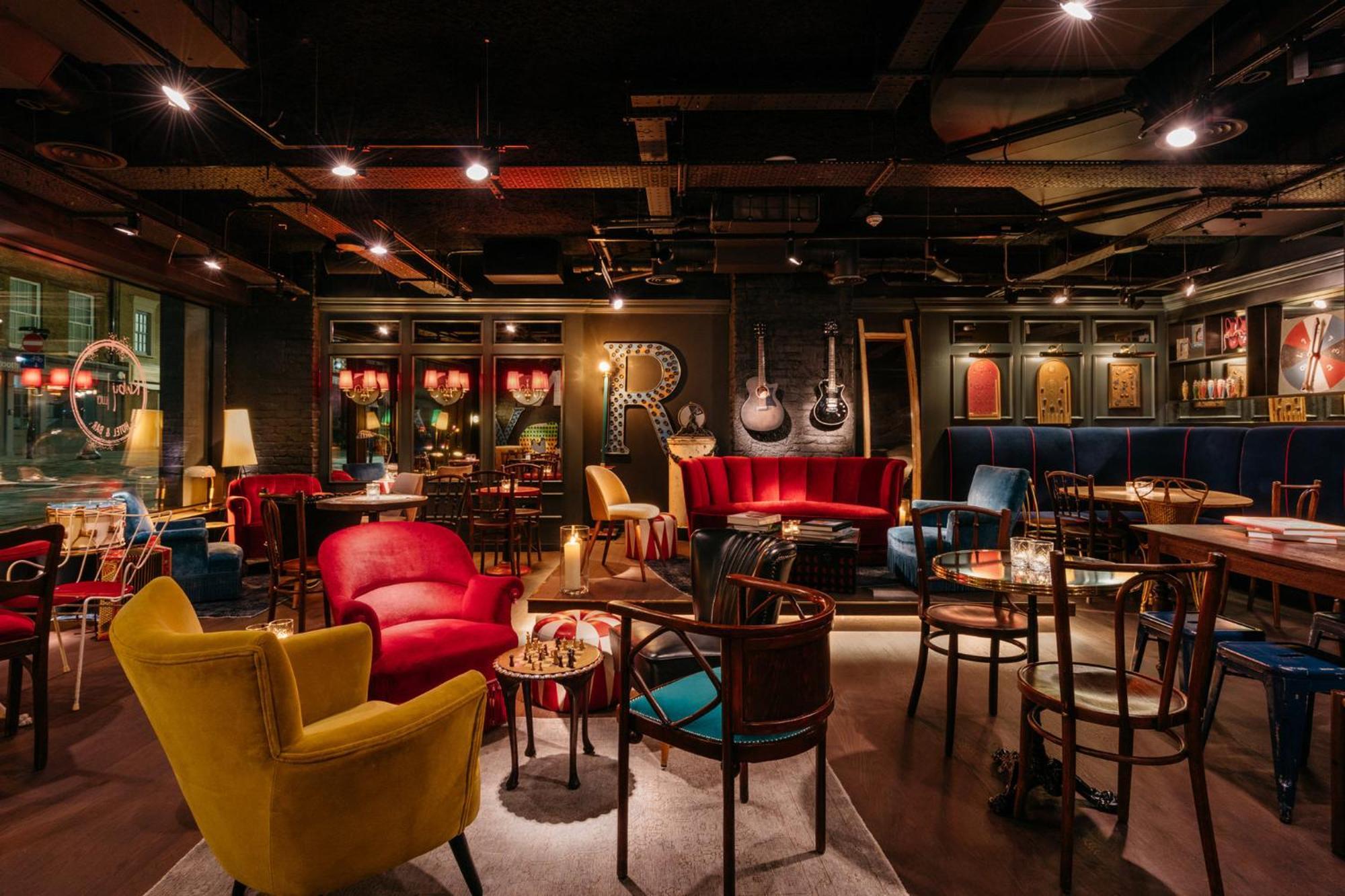 Staying Near Churchill War Rooms: 7 Family Hotels Compared