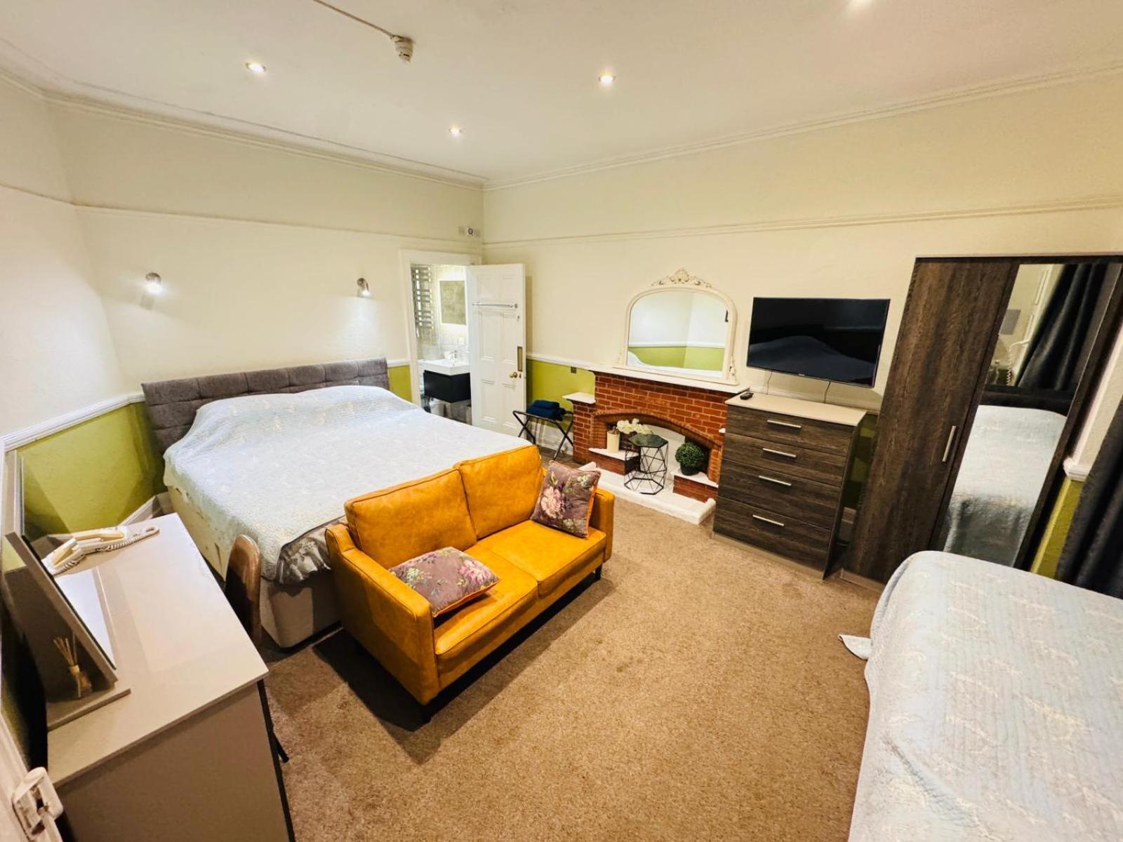 Staying Near Selhurst Park: 4 London Hotels Compared