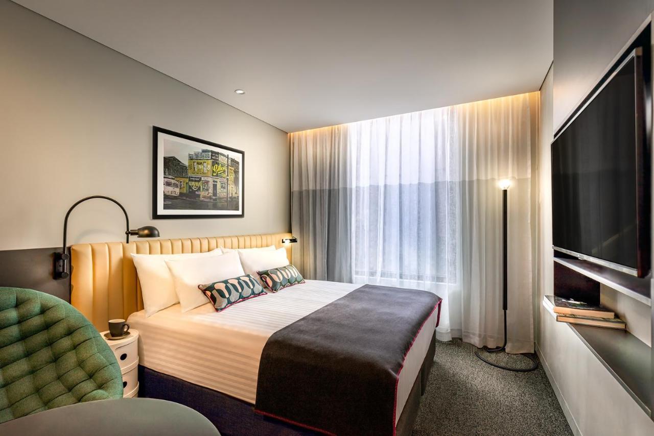 Where to Stay Near Westfield Sydney: 7 Airport Hotels Compared